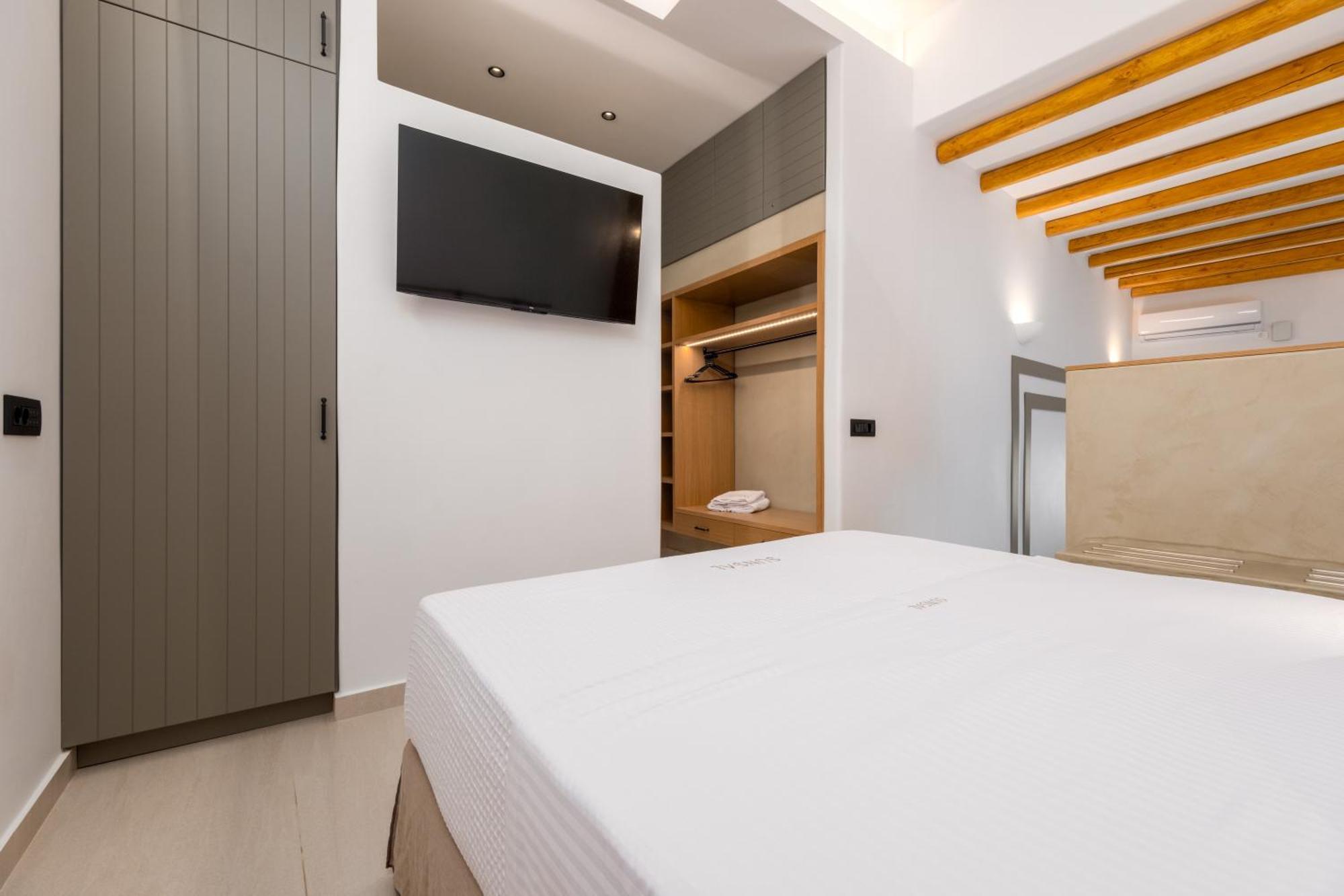 Sunsal Luxury Studios - Earth Naousa Exterior photo